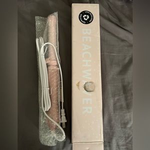 New Glitter Holiday Beachwaver B1 curling iron
